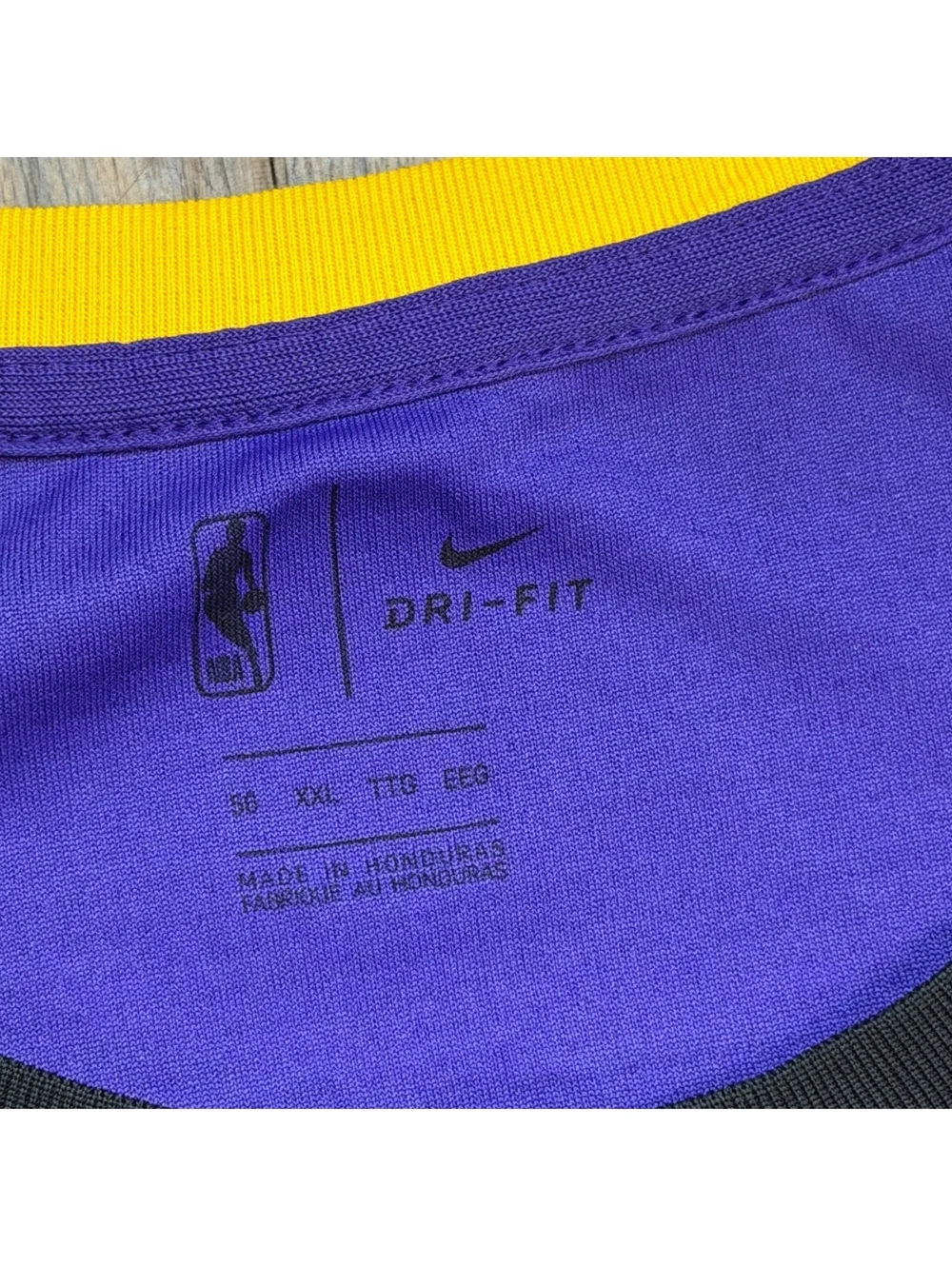 Nike 2018 LeBron James LA Lakers City Edition #23 Swingman Jersey XXL Purple NBA
